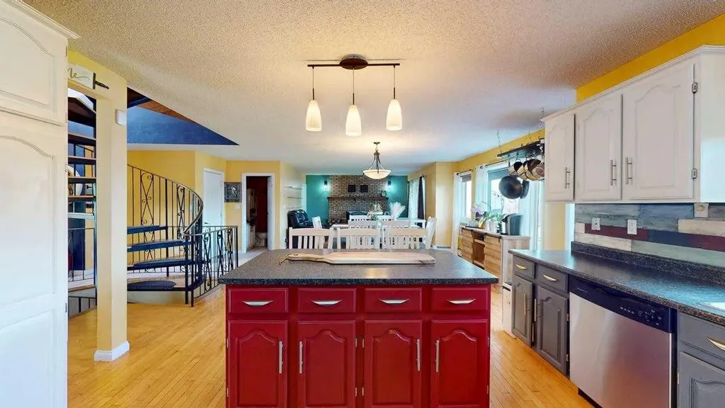 185 Oaks Bay Fort Mcmurray AB T9K 1P9