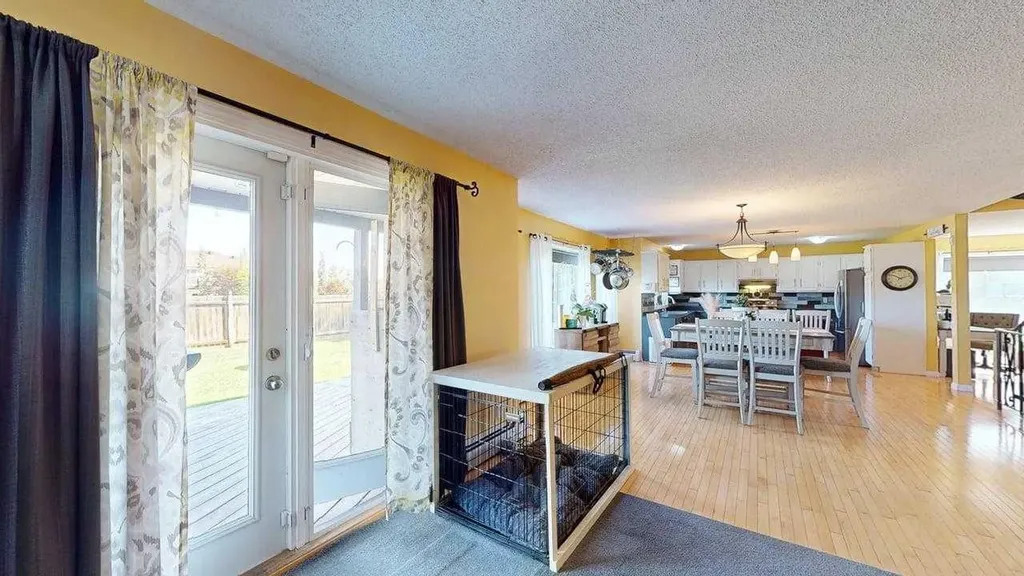 185 Oaks Bay Fort Mcmurray AB T9K 1P9