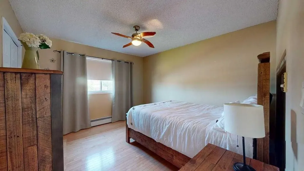 185 Oaks Bay Fort Mcmurray AB T9K 1P9
