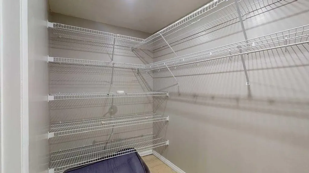185 Oaks Bay Fort Mcmurray AB T9K 1P9