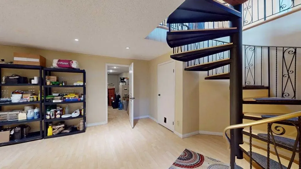 185 Oaks Bay Fort Mcmurray AB T9K 1P9