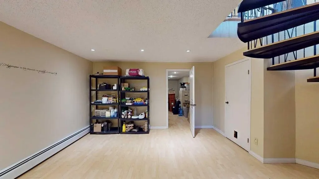 185 Oaks Bay Fort Mcmurray AB T9K 1P9