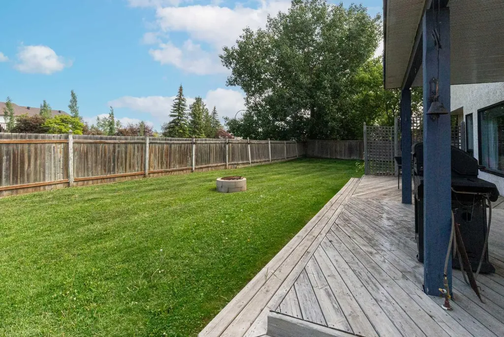 185 Oaks Bay Fort Mcmurray AB T9K 1P9