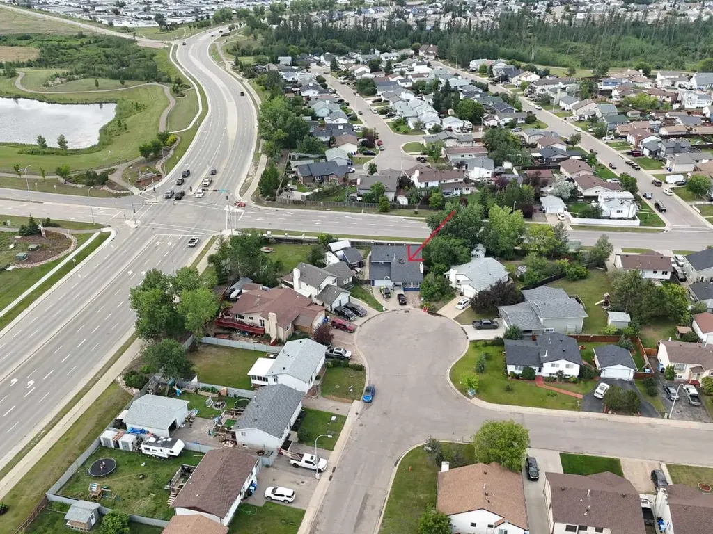 185 Oaks Bay Fort Mcmurray AB T9K 1P9
