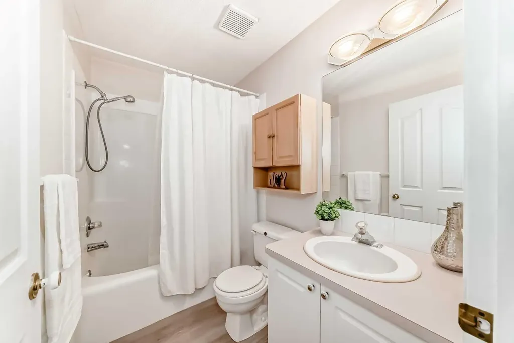 139 Bridlewood Circle SW Calgary AB T2Y 3L1