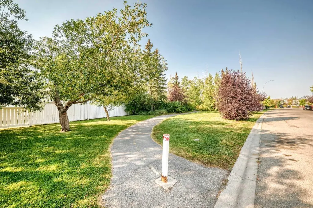 139 Bridlewood Circle SW Calgary AB T2Y 3L1