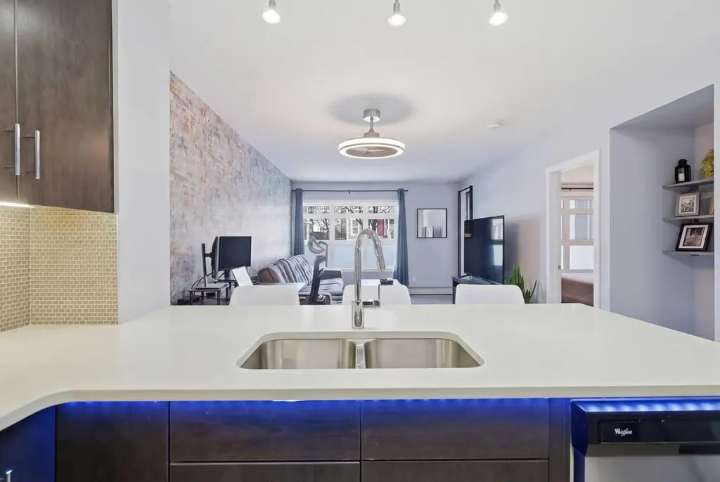 25 Auburn Meadows Avenue SE Calgary AB T3M 2L3