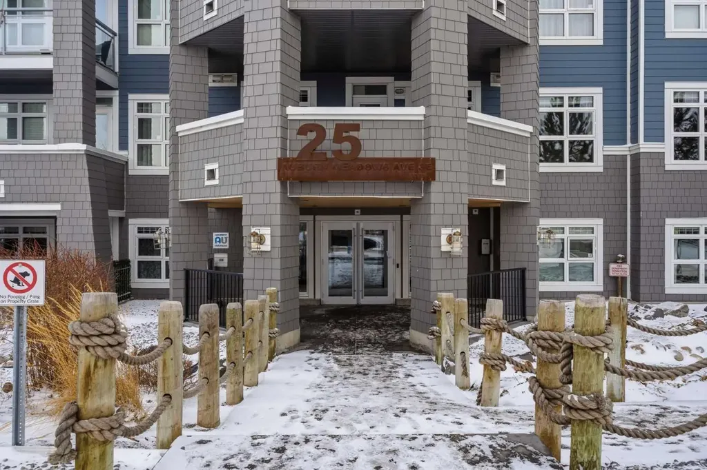 25 Auburn Meadows Avenue SE Calgary AB T3M 2L3