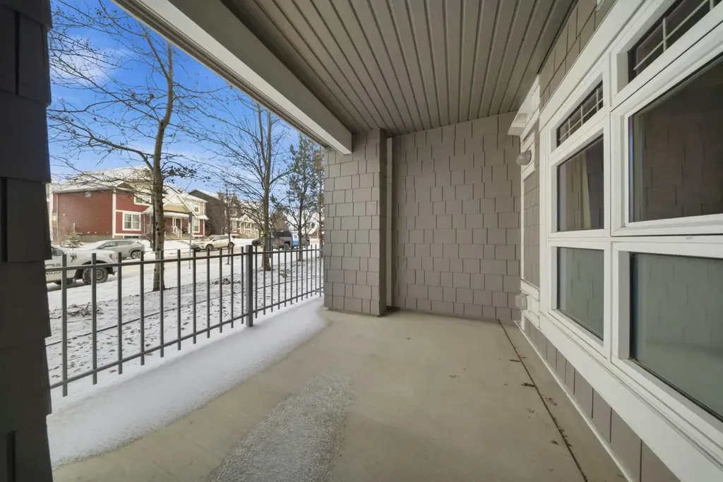 25 Auburn Meadows Avenue SE Calgary AB T3M 2L3