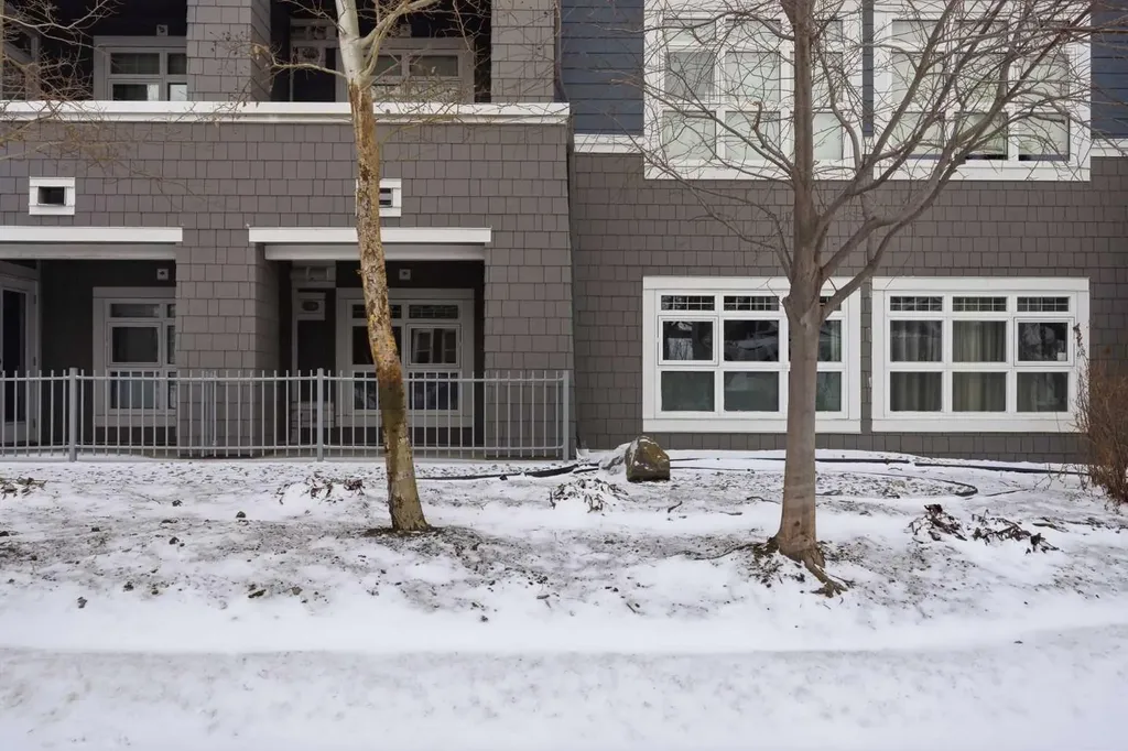 25 Auburn Meadows Avenue SE Calgary AB T3M 2L3