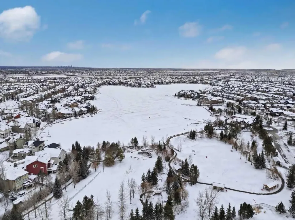 25 Auburn Meadows Avenue SE Calgary AB T3M 2L3