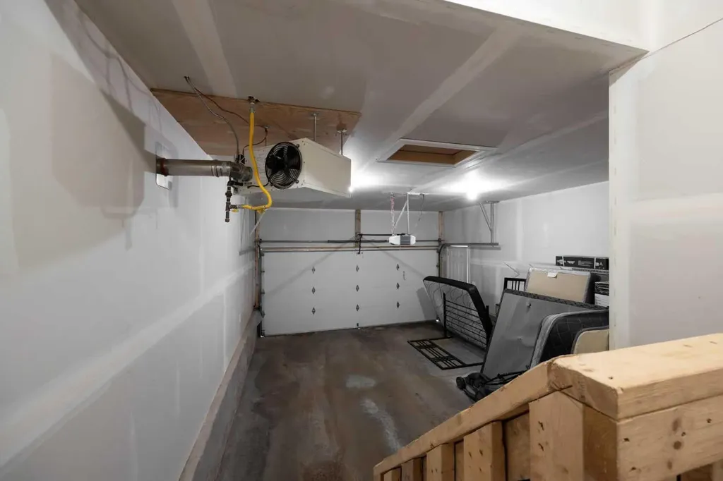157 Coniker Crescent Fort Mcmurray AB T9K 0Y3