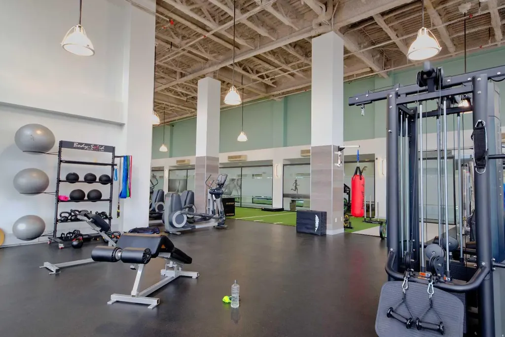 63 Inglewood Park SE Calgary AB T2G 1B7