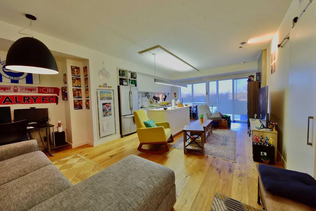63 Inglewood Park SE Calgary AB T2G 1B7