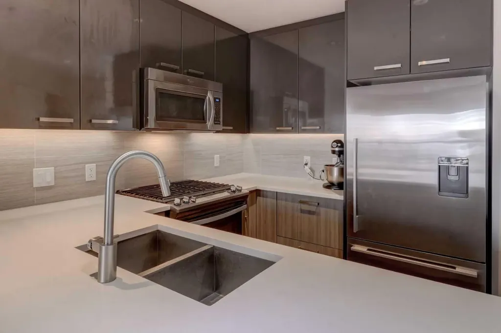 510 Edmonton Trail NE Calgary AB T2E 0J7