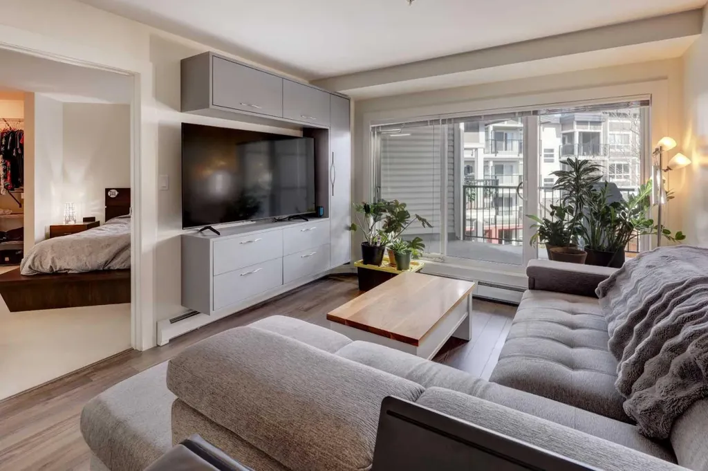 510 Edmonton Trail NE Calgary AB T2E 0J7