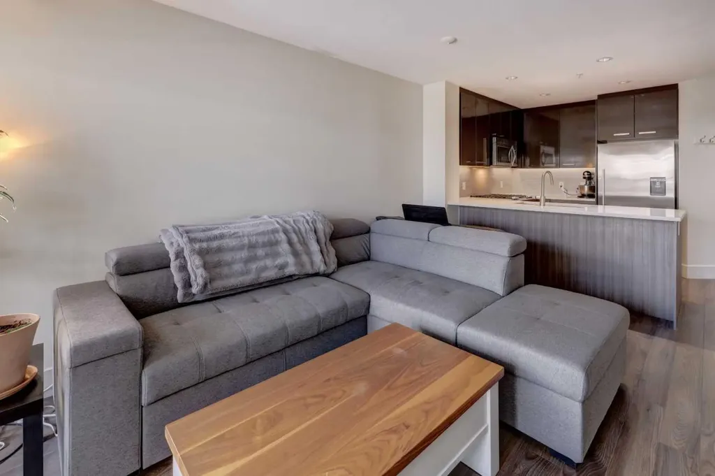 510 Edmonton Trail NE Calgary AB T2E 0J7