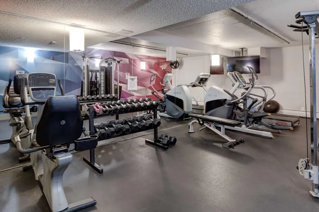 510 Edmonton Trail NE Calgary AB T2E 0J7