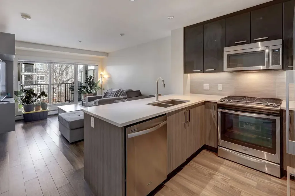 510 Edmonton Trail NE Calgary AB T2E 0J7