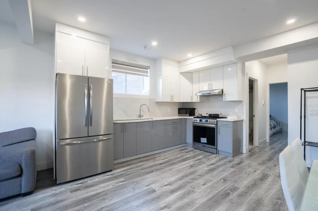 321 Kinniburgh Cove Chestermere AB T1X 0P4