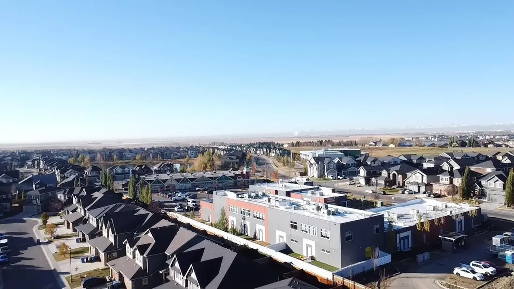 321 Kinniburgh Cove Chestermere AB T1X 0P4