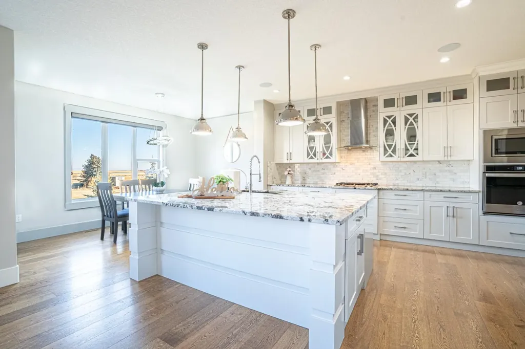 321 Kinniburgh Cove Chestermere AB T1X 0P4