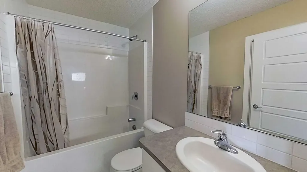 109 Heartland Boulevard Cochrane AB T4C2R1