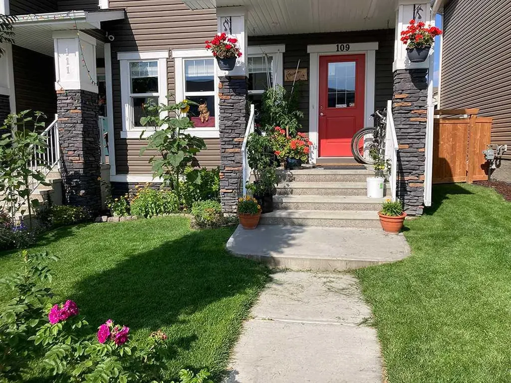 109 Heartland Boulevard Cochrane AB T4C2R1