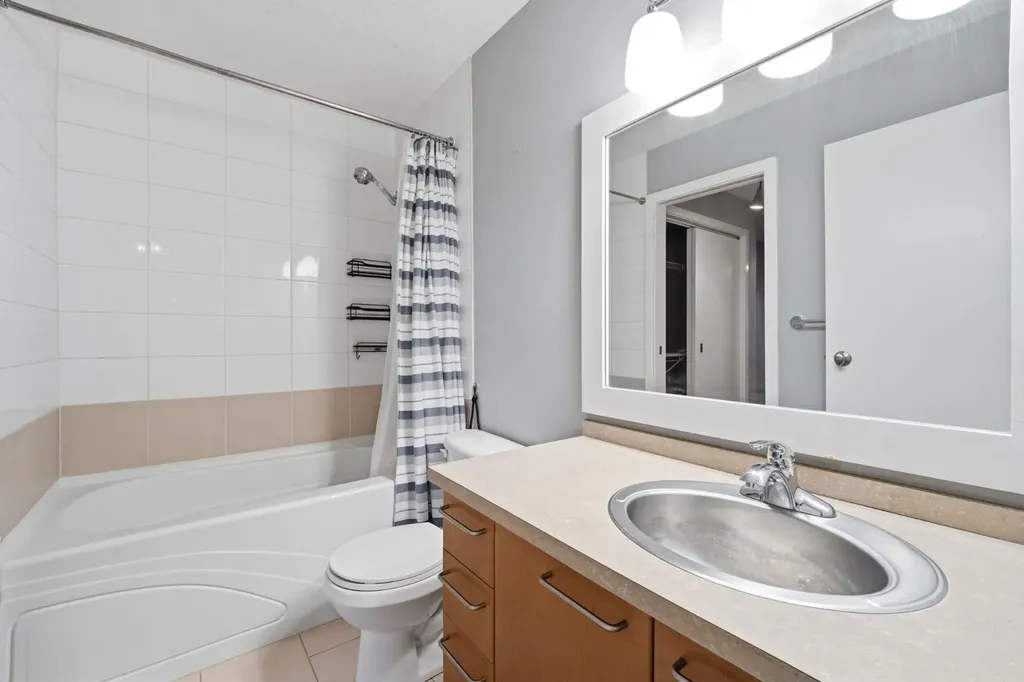 35 Richard Court SW Calgary AB T3E 7N9