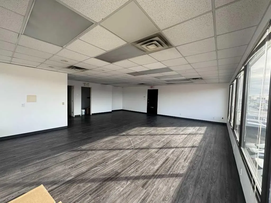 1830 52 Street SE Calgary AB T2B 1N1