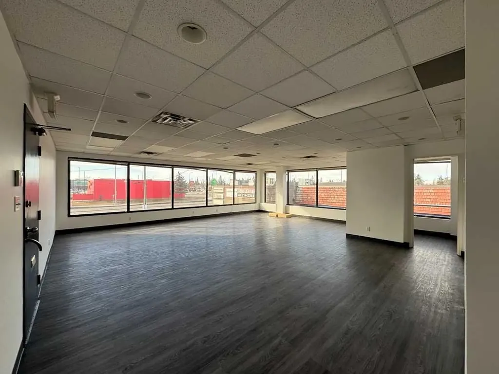 1830 52 Street SE Calgary AB T2B 1N1