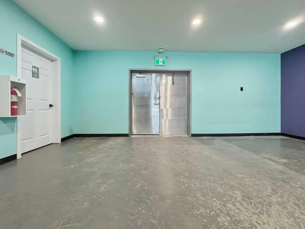 245 Canal Avenue Strathmore AB T1P 1C1