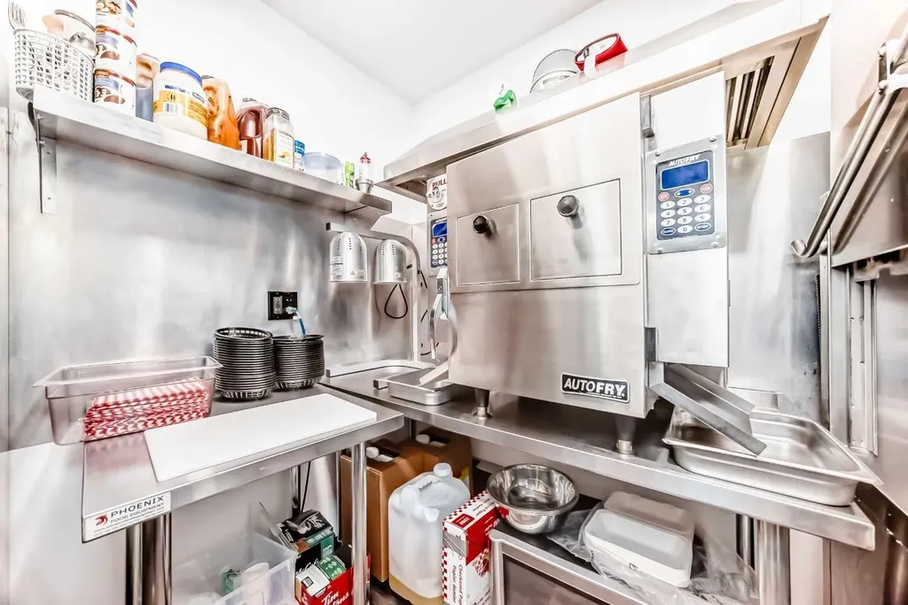 245 Canal Avenue Strathmore AB T1P 1C1