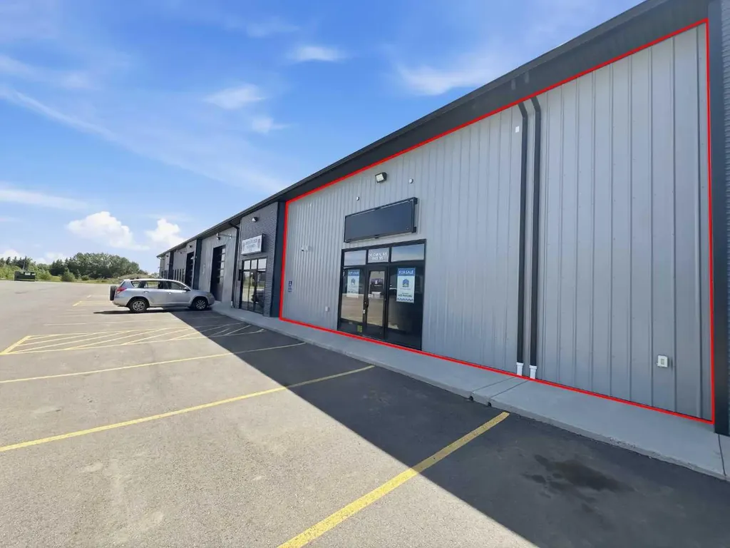 245 Canal Avenue Strathmore AB T1P 1C1