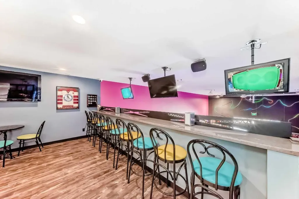 245 Canal Avenue Strathmore AB T1P 1C1