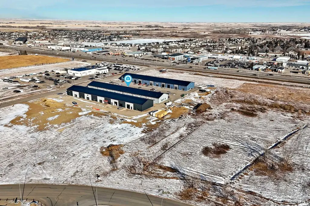 245 Canal Avenue Strathmore AB T1P 1C1