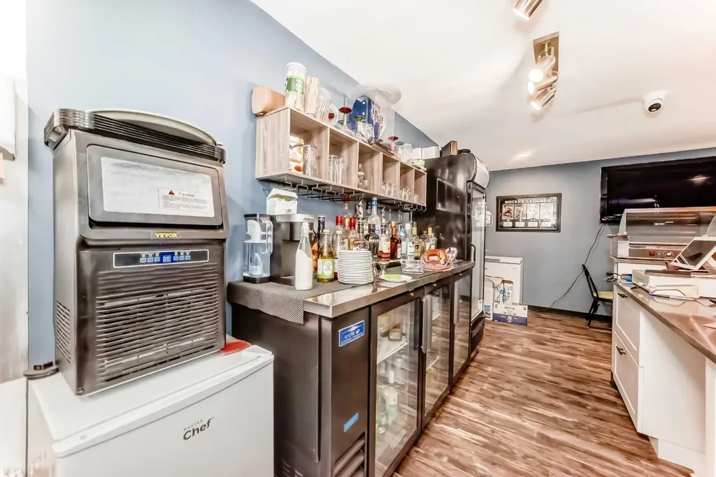 245 Canal Avenue Strathmore AB T1P 1C1