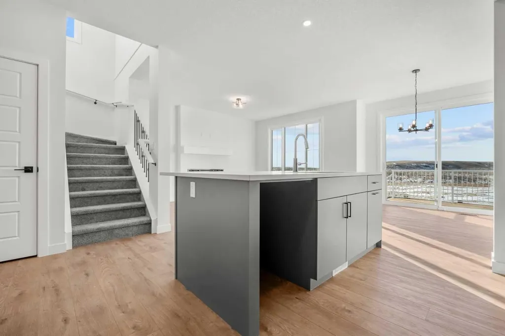 512 Lawthorn Way SE Airdrie AB T4A 3N9