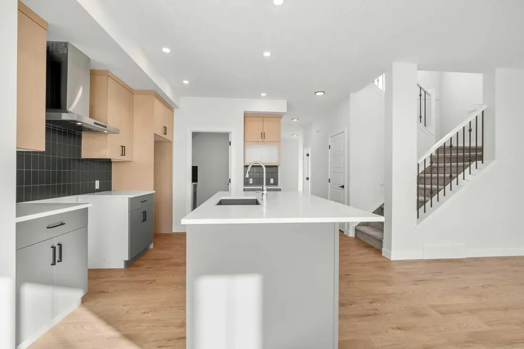 512 Lawthorn Way SE Airdrie AB T4A 3N9