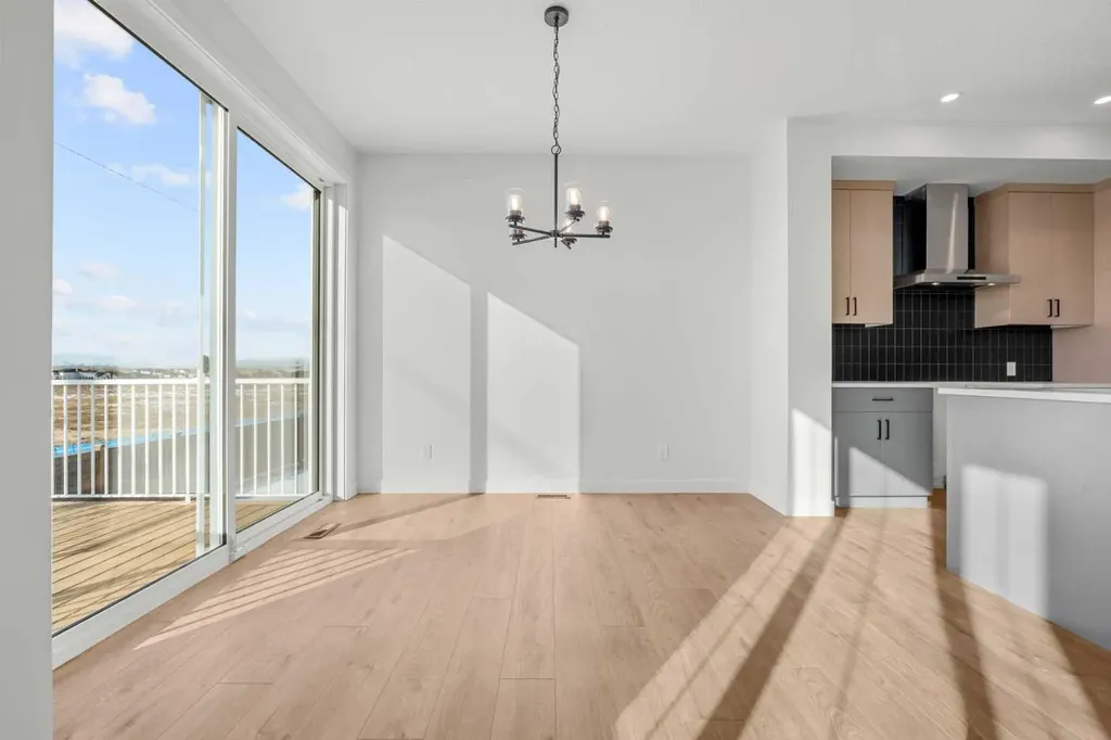 512 Lawthorn Way SE Airdrie AB T4A 3N9