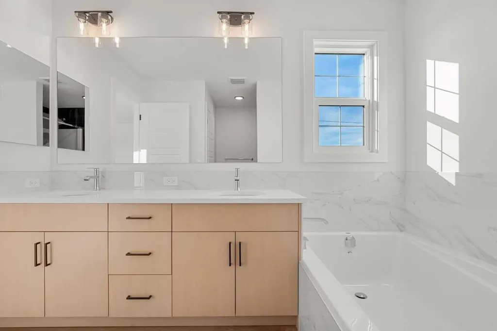 512 Lawthorn Way SE Airdrie AB T4A 3N9