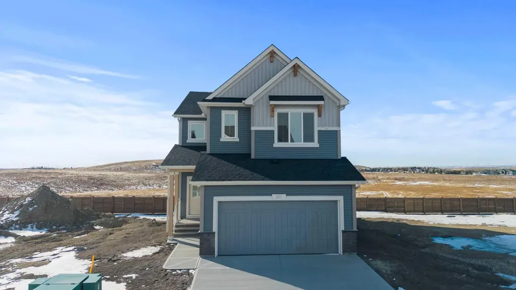 512 Lawthorn Way SE Airdrie AB T4A 3N9