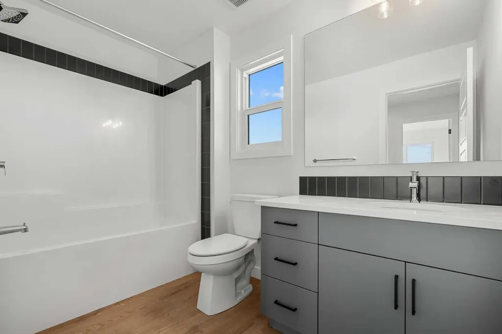 512 Lawthorn Way SE Airdrie AB T4A 3N9