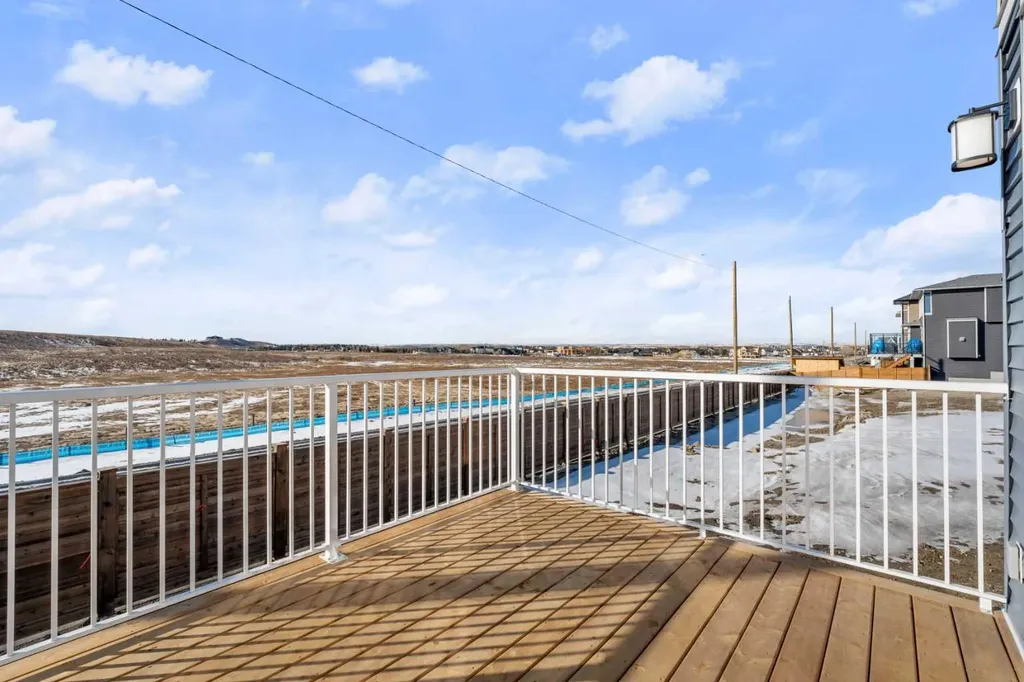 512 Lawthorn Way SE Airdrie AB T4A 3N9