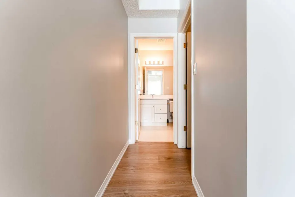 777 3 Avenue SW Calgary AB T2P 0G8