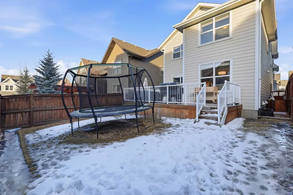 10 Riviera Place Cochrane AB T4C 0V4
