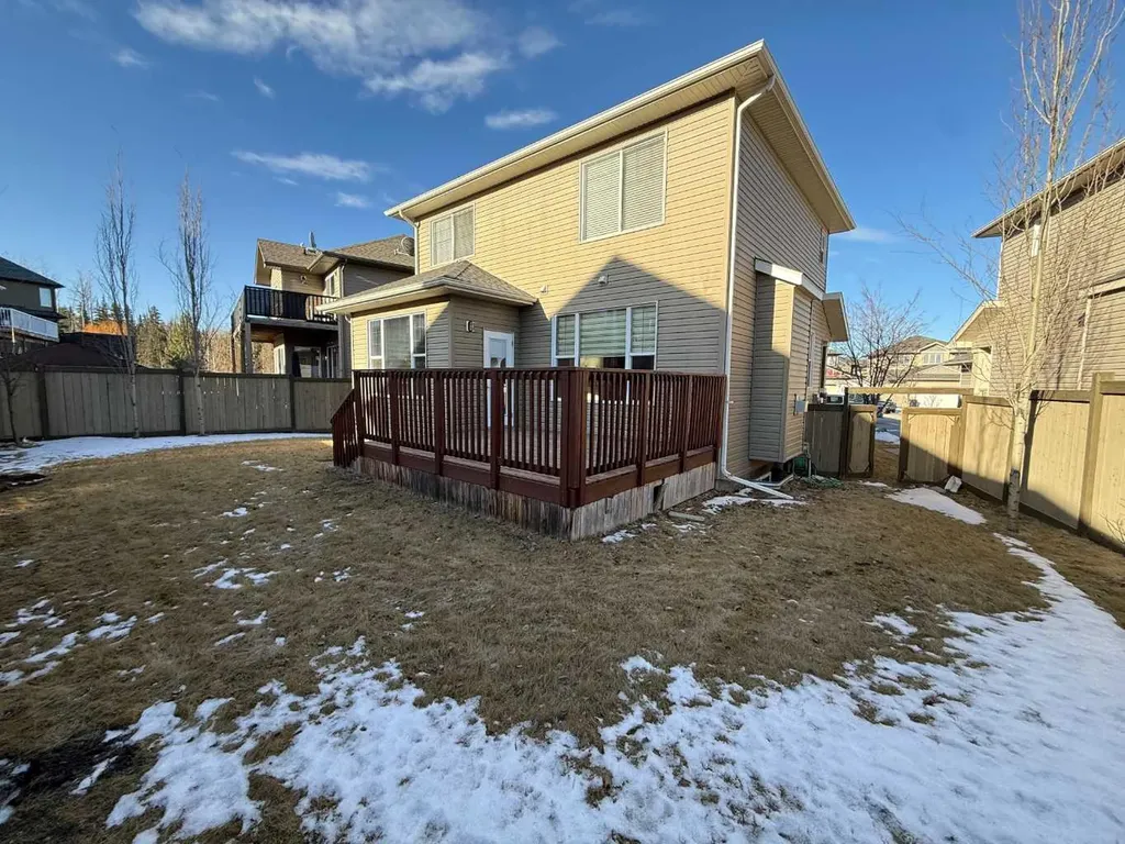 105 Wolf Willow Cove Hinton AB T7V0B2