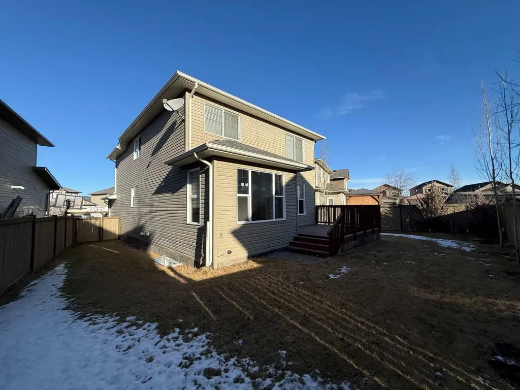105 Wolf Willow Cove Hinton AB T7V0B2