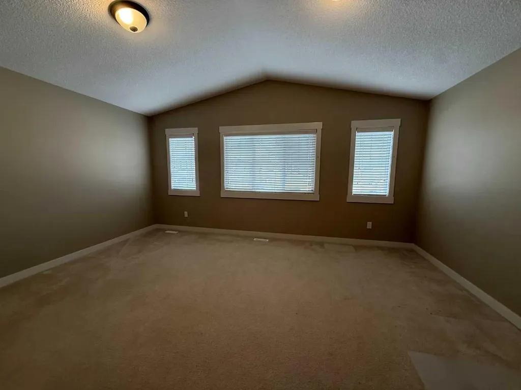 105 Wolf Willow Cove Hinton AB T7V0B2
