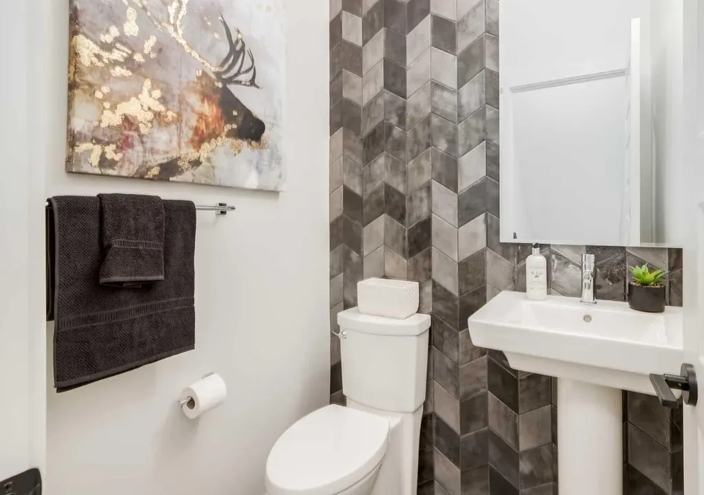 320 Edgefield Close Strathmore AB T1P 2K5